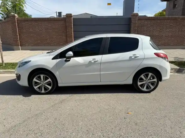 Peugeot 308 1.6 Feline Hdi 115Cv 2020 - foto 5