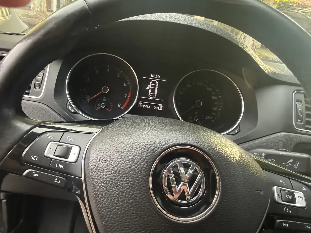 Volkswagen Vento 1.4 Tsi Comfortline 150Cv At 2017 - foto 5