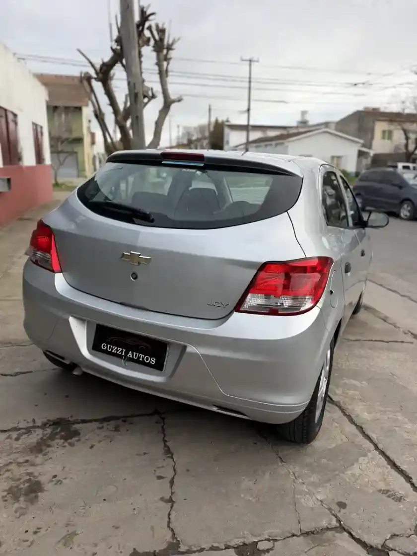 Chevrolet Onix 1.4 Joy Ls 98Cv 2017 - foto 4