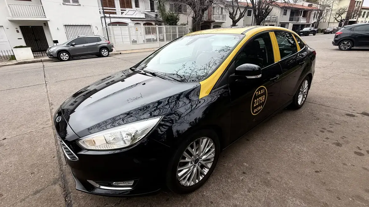 Ford Focus Iii 2.0 Sedan Se Plus Mt 2015 - foto 1