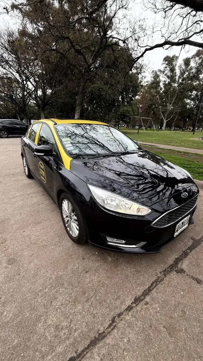 Ford Focus Iii 2.0 Sedan Se Plus Mt 2015 - foto 3