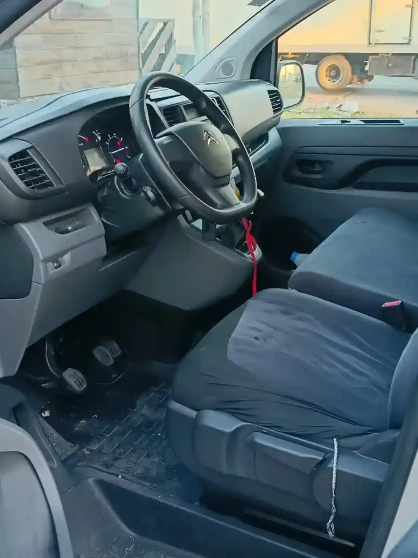 Citroën Jumpy 1.6 L3 Hdi 115 Business Mixto 2021 - foto 3