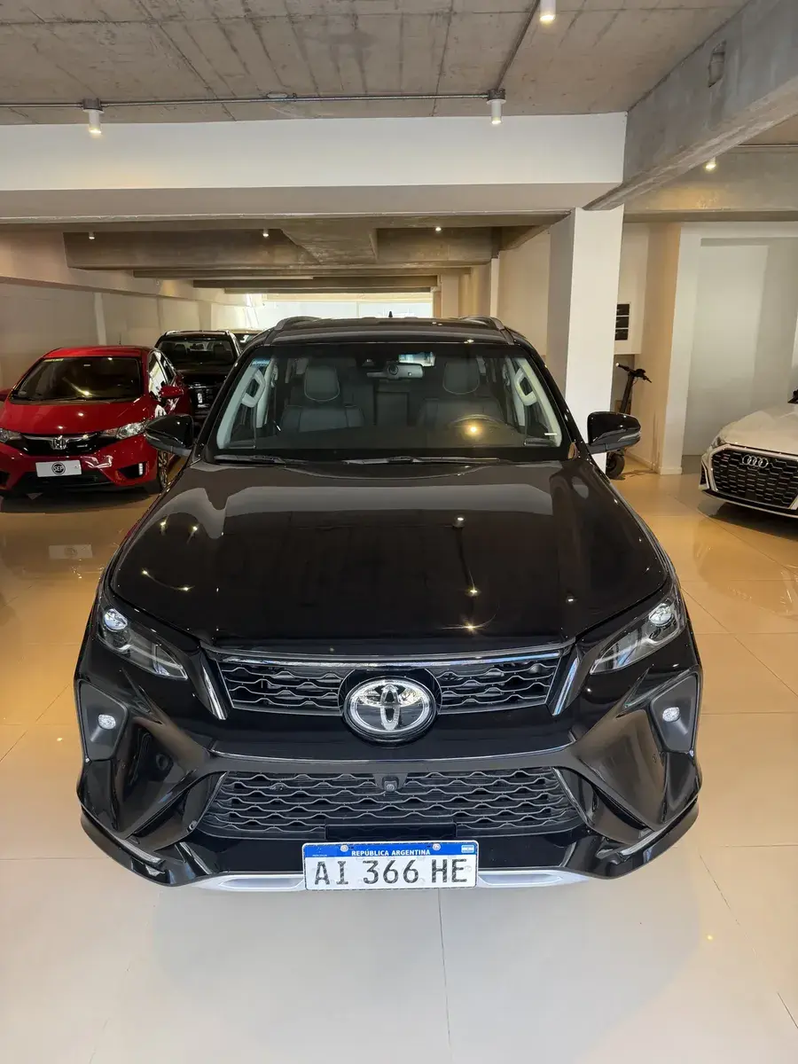 Toyota Sw4 2.8 Srx 204Cv 4X4 7As At 2026 - foto 5