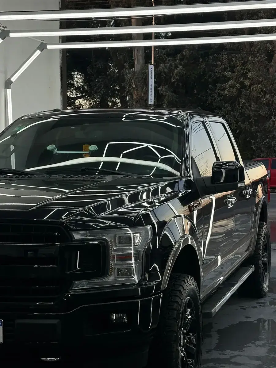 Ford F-150 5.0L V8 Lariat Luxury 2020 - foto 4