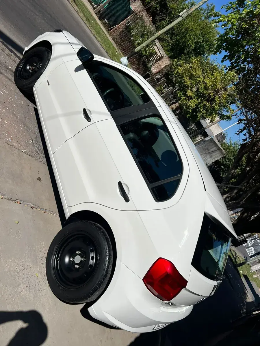 Volkswagen Gol Trend 1.6 101Cv A.a, Dir, Lev Vidrios. 2020 - foto 2