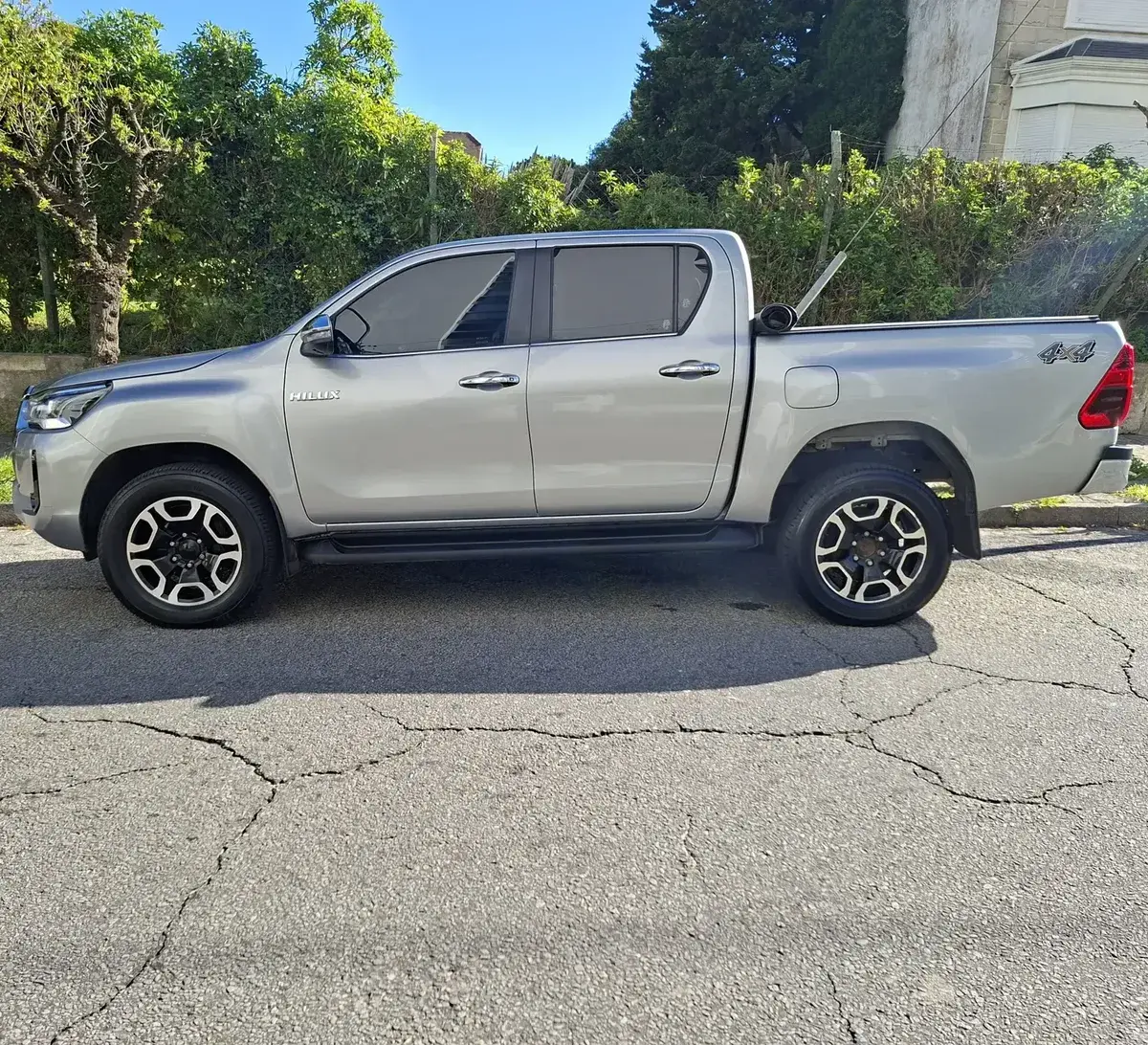 Toyota Hilux Pick-Up 2.8 Cd Srx 204Cv 4X4 At 2022 - foto 3