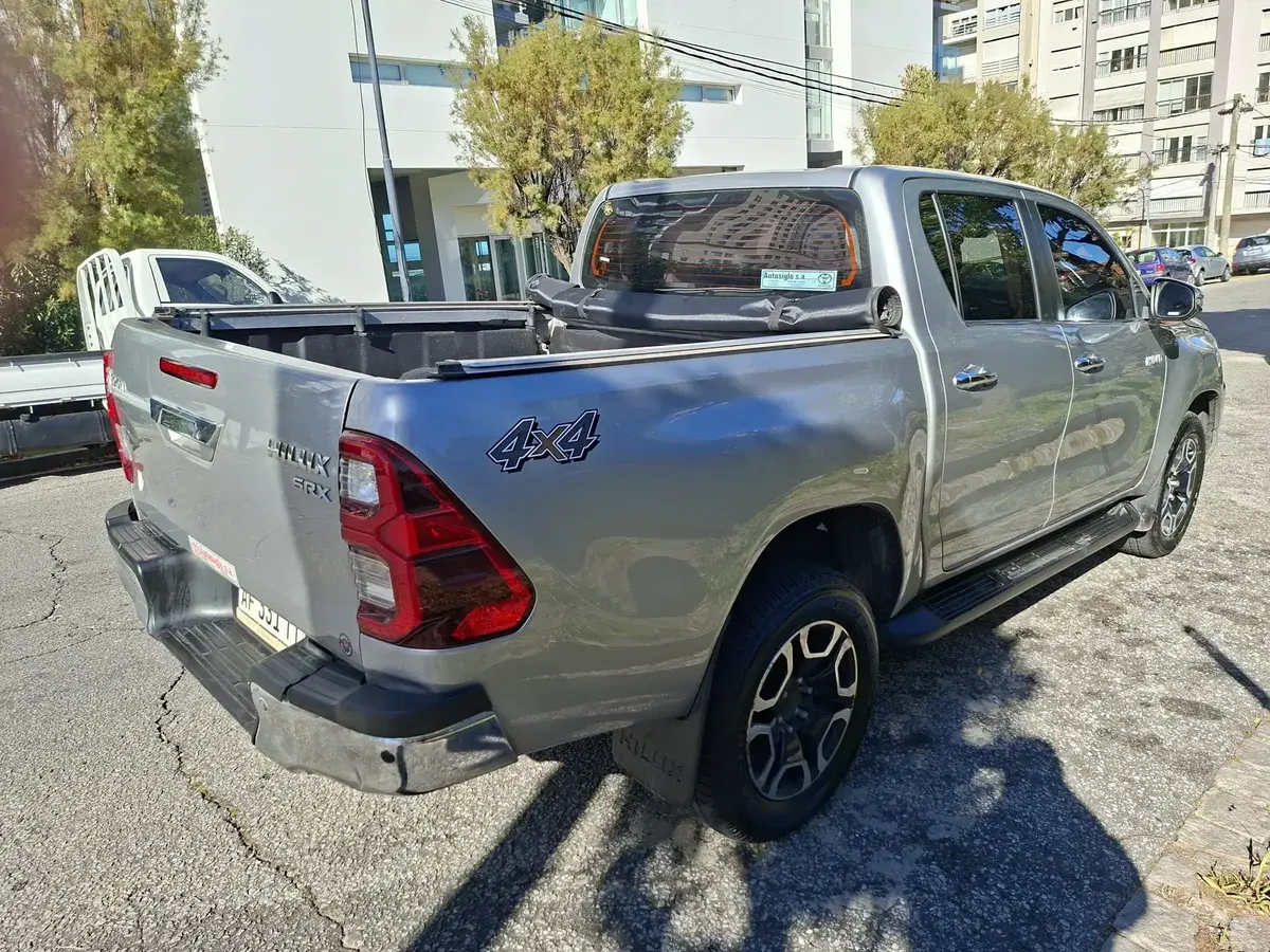 Toyota Hilux Pick-Up 2.8 Cd Srx 204Cv 4X4 At 2022 - foto 4