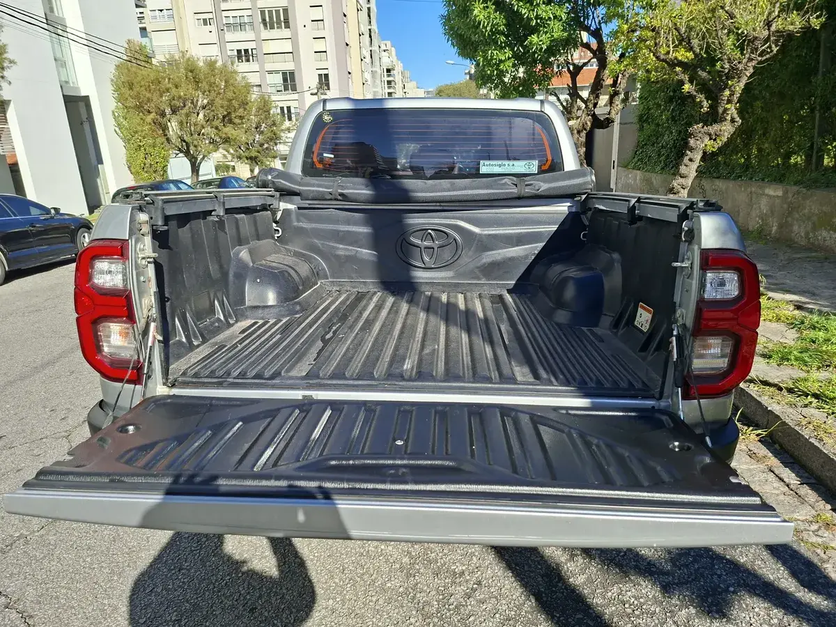 Toyota Hilux Pick-Up 2.8 Cd Srx 204Cv 4X4 At 2022 - foto 5