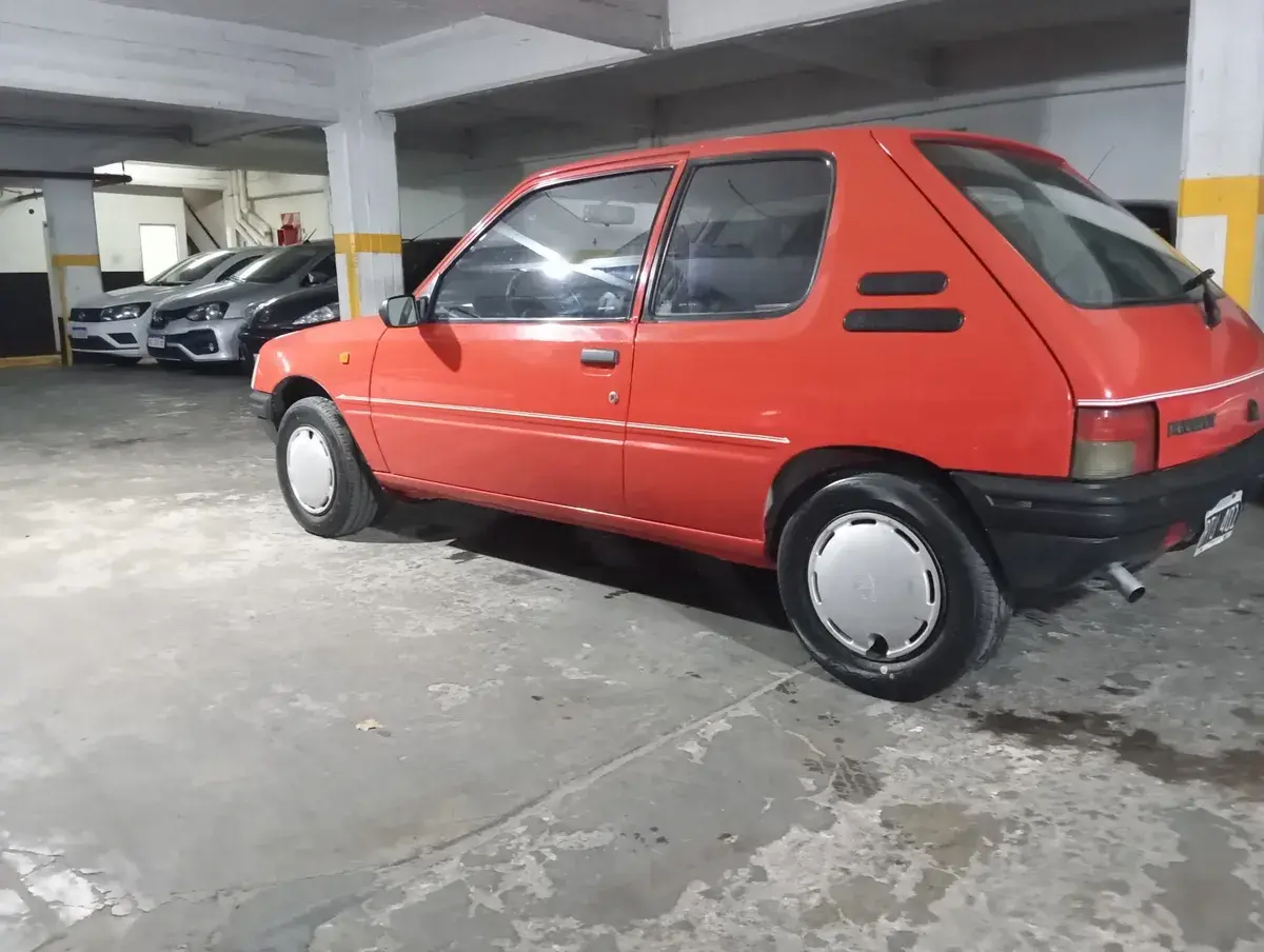 Peugeot 205 1.3 Gl 1994 - foto 1