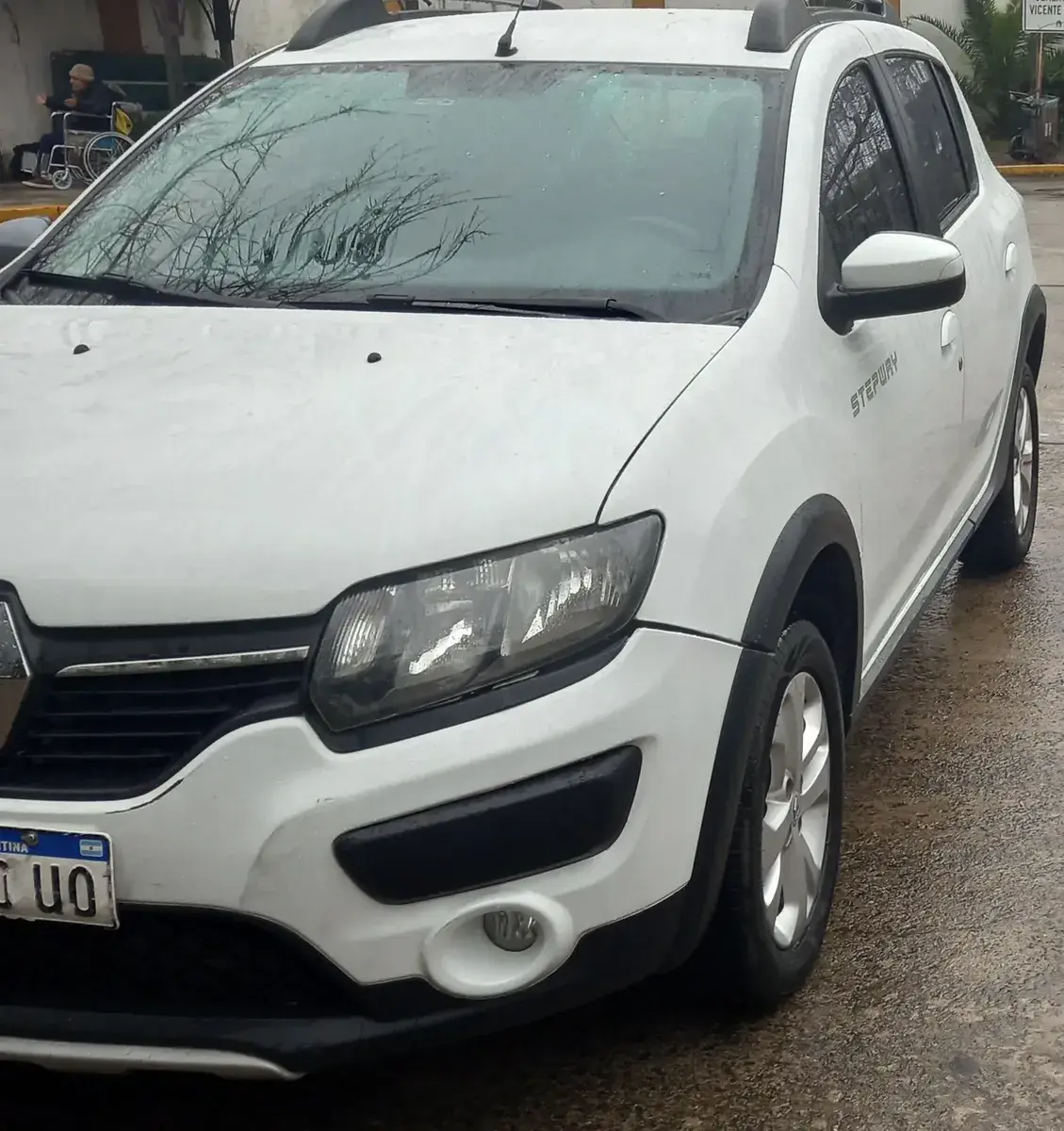 Renault Sandero Stepway 1.6 Dynamique 105Cv 2016 - foto 3