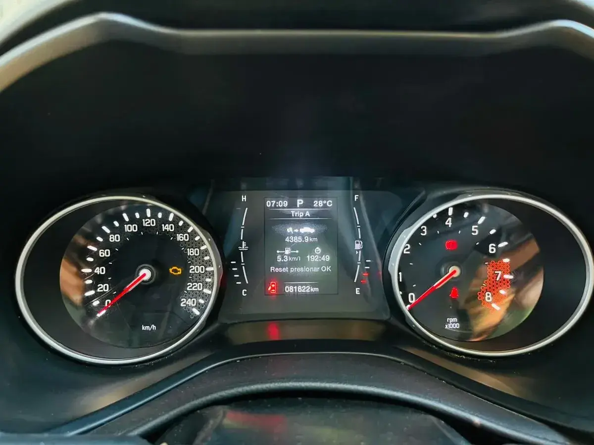Fiat Toro 1.8 Freedom 4X2 At 2019 - foto 4