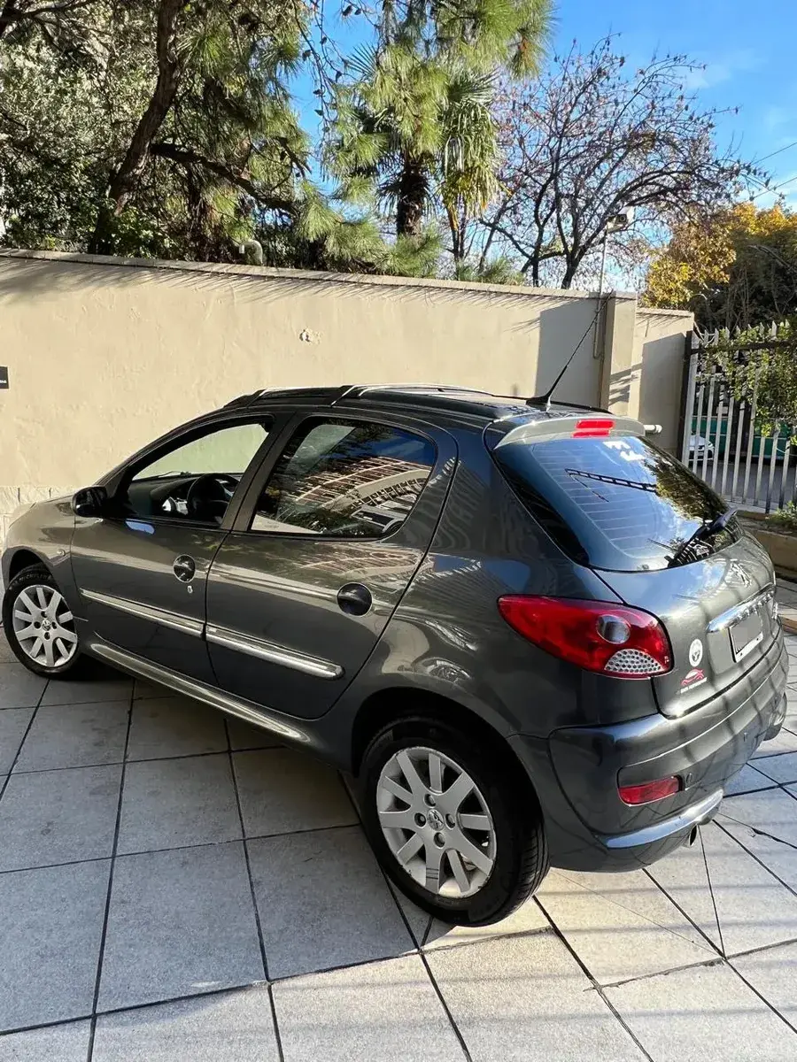 Peugeot 207 Compact 1.6 Xt 2011 - foto 3