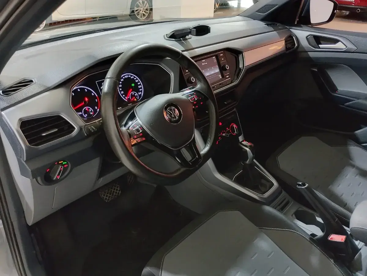 Volkswagen T-Cross 1.6 Comfortline At 2019 - foto 4