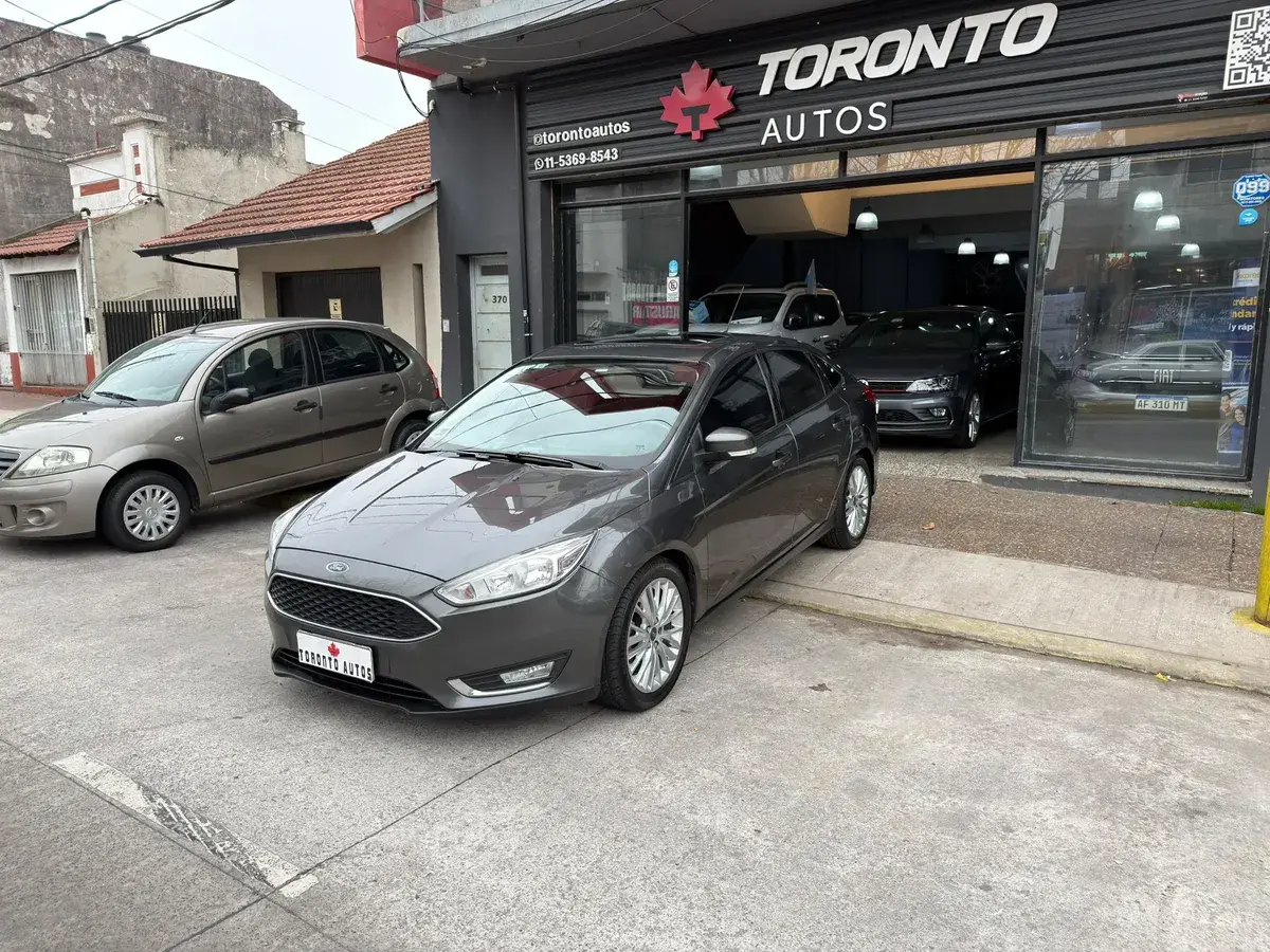 Ford Focus Iii 2.0 Sedan Se Plus At6 2017 - foto 2