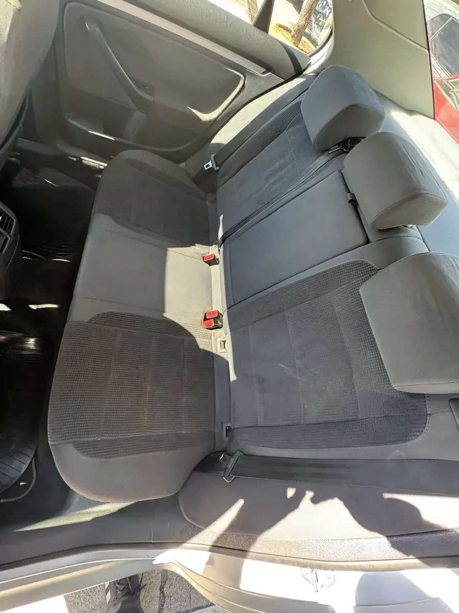 Volkswagen Vento 2.5 Advance Tiptronic 170Cv 2009 - foto 5