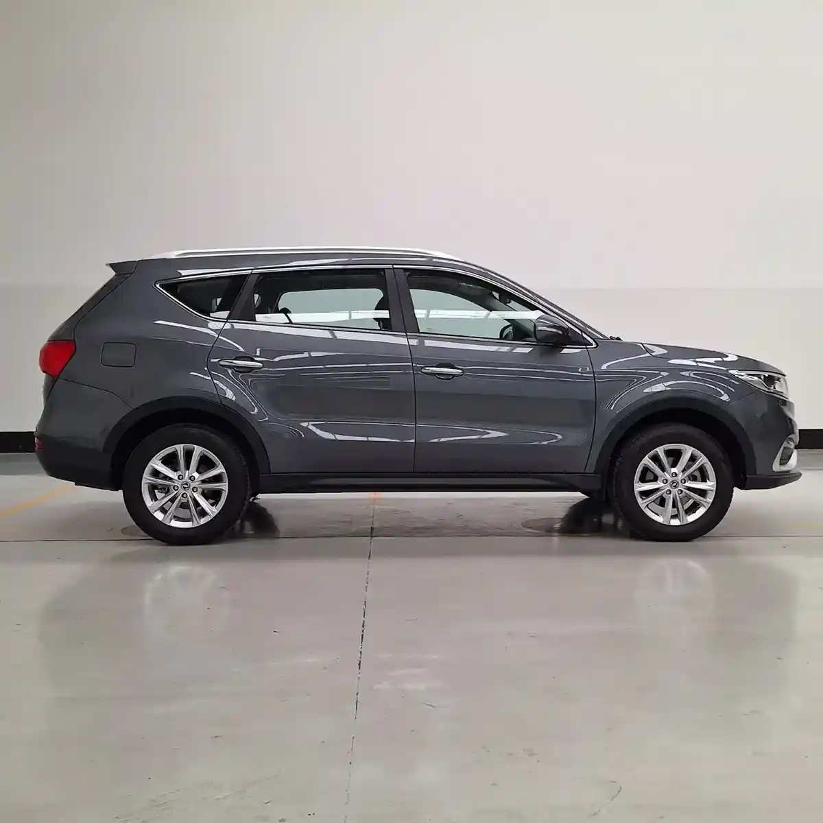 Dfsk Glory 580 1.8 Comfort Cvt 2024 - foto 4