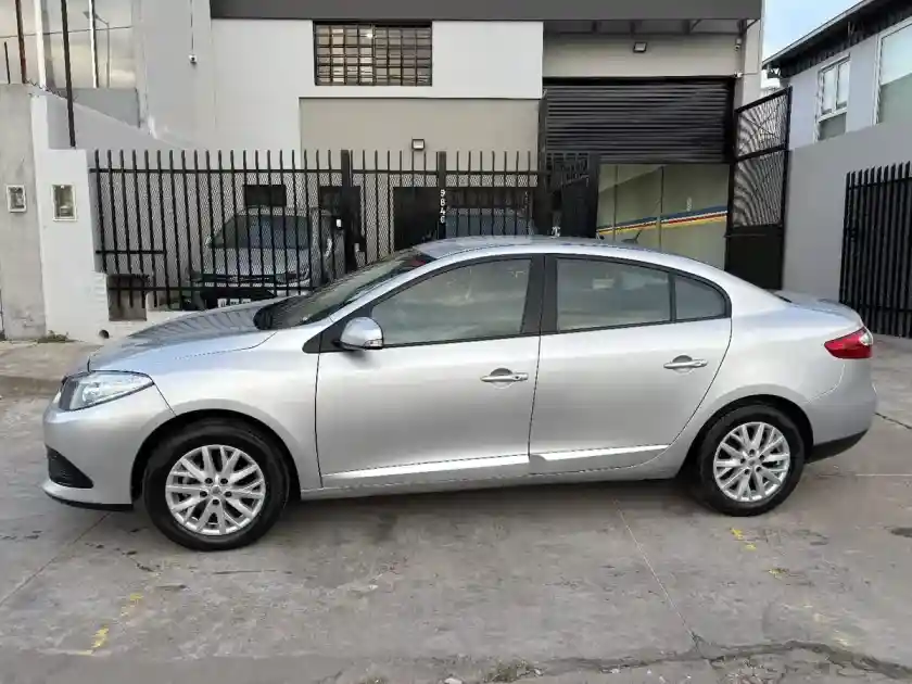 Renault Fluence 1.6 Ph2 Dynamique Pack 110Cv 2018 - foto 4