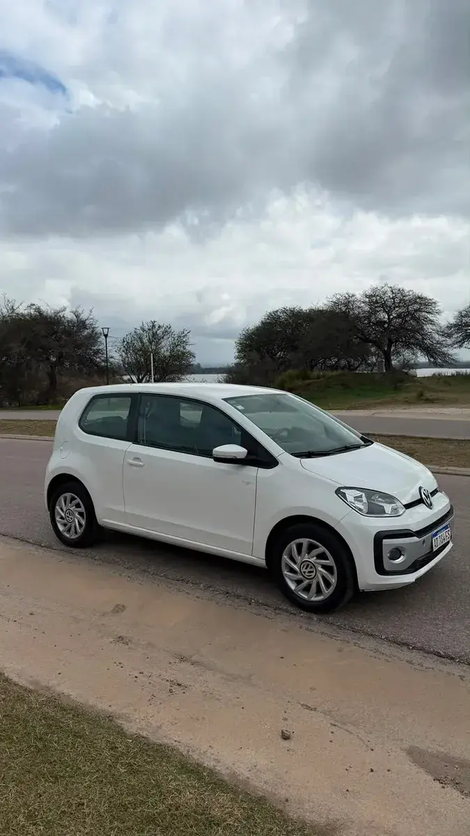 Volkswagen Up! 1.0 High Up! 3 P 2019 - foto 2