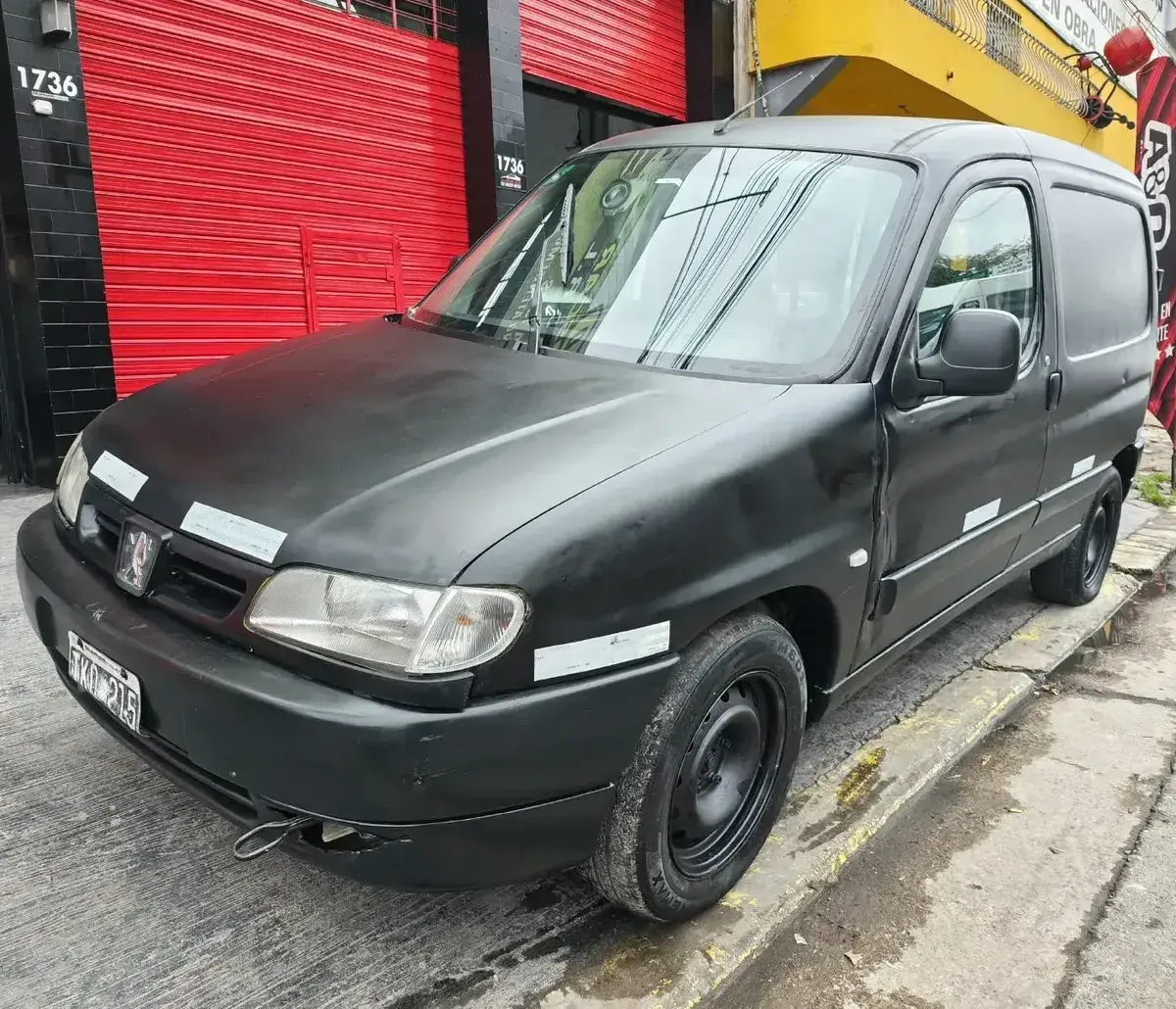 Peugeot Partner 1.9 Furgon Confort Plc 2010 - foto 1