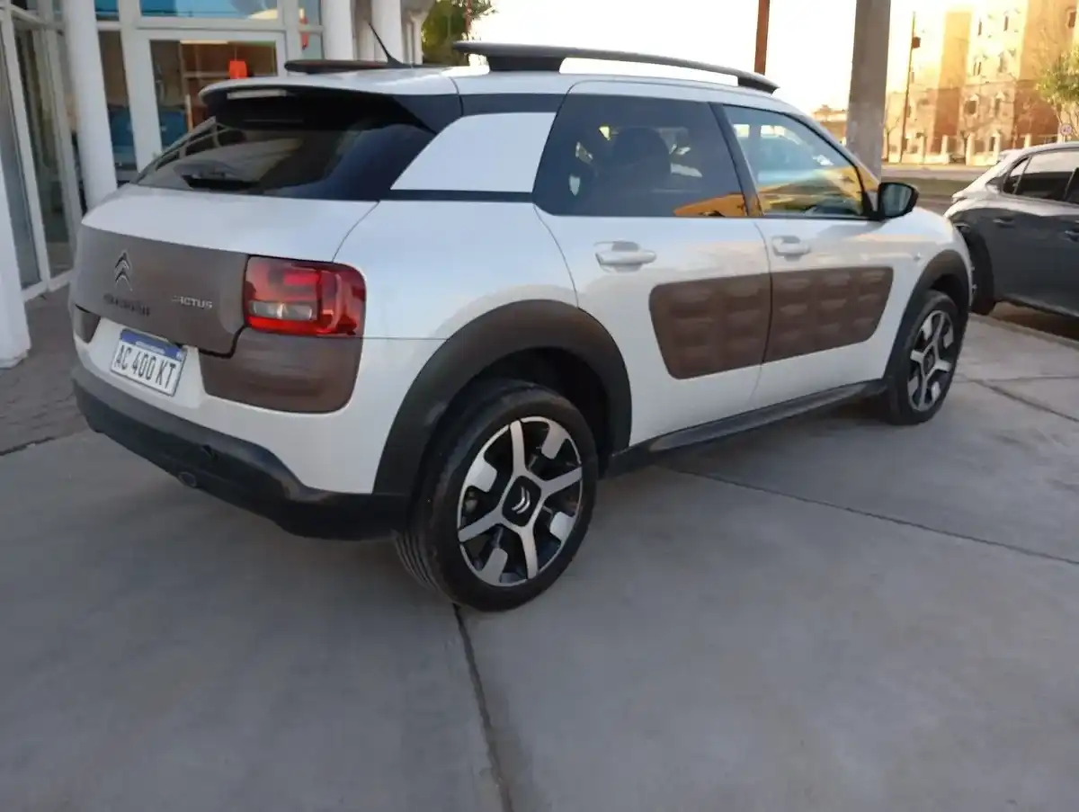 Citroën C4 Cactus Puretech 110 S&Amp;S At6 Shine 2018 - foto 3