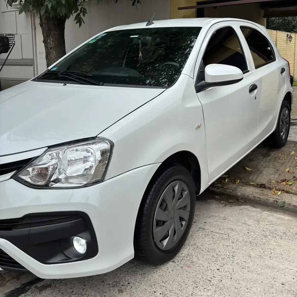 Toyota Etios 1.5 X 6Mt My19 2023 - foto 3