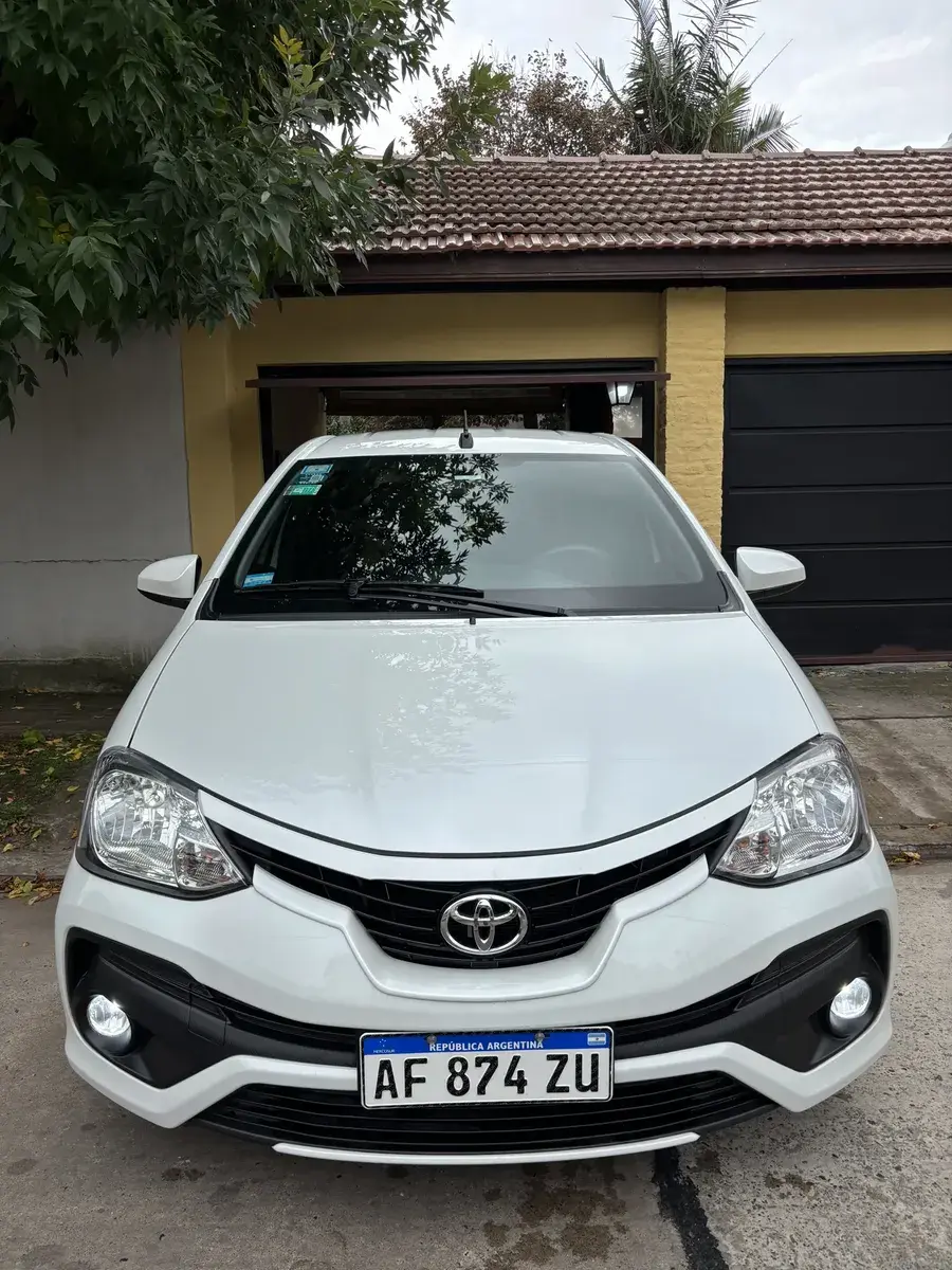 Toyota Etios 1.5 X 6Mt My19 2023 - foto 5