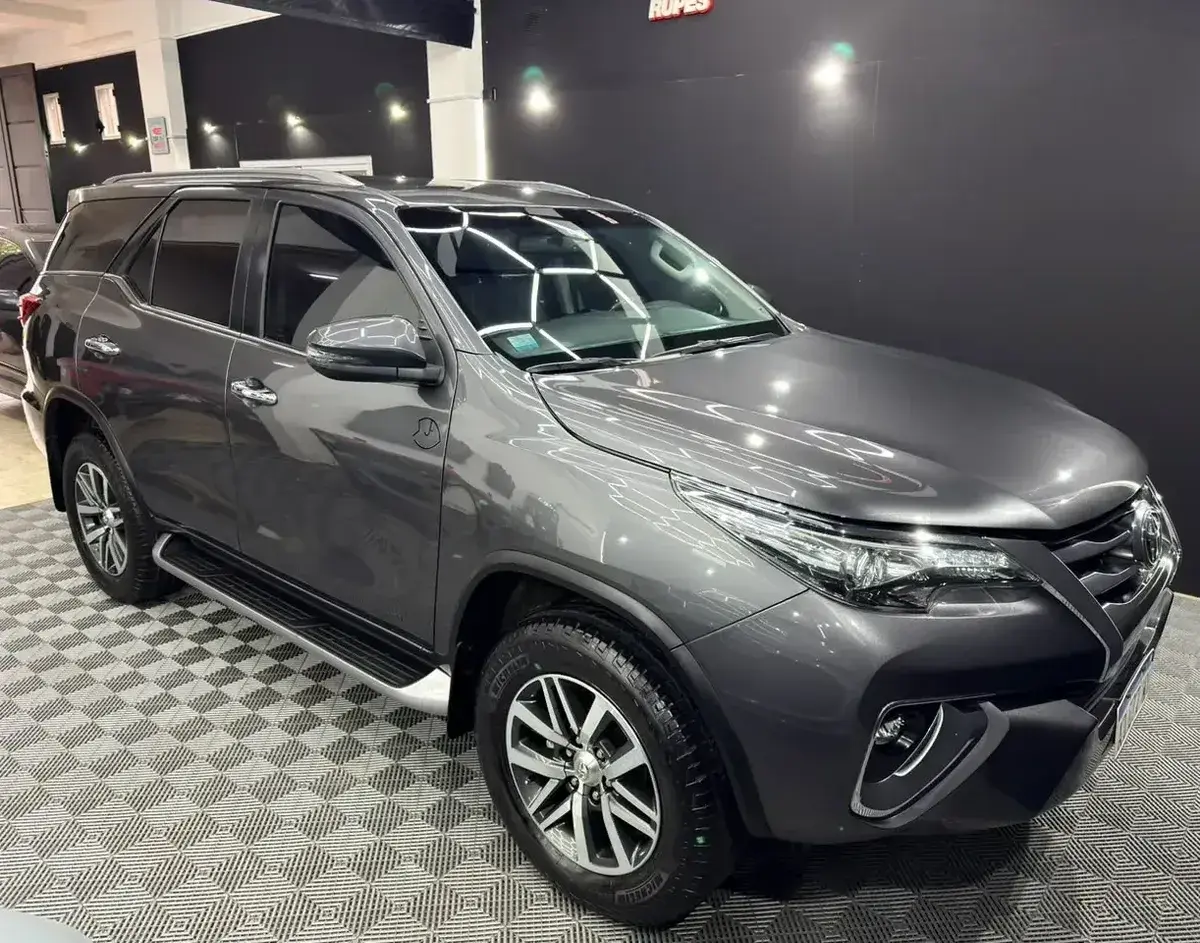 Toyota Sw4 2.8 Srx 177Cv 4X4 7As At 2018 - foto 1
