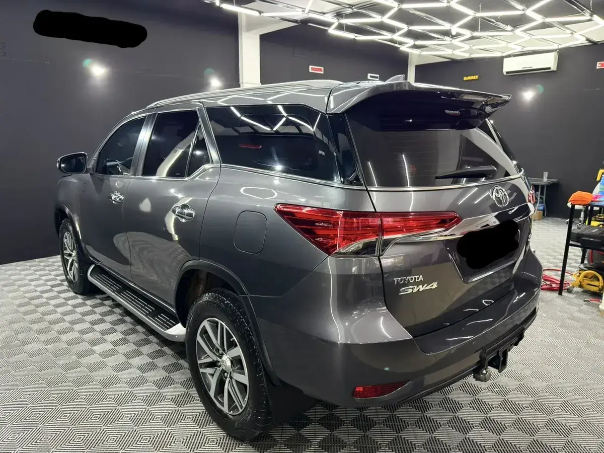 Toyota Sw4 2.8 Srx 177Cv 4X4 7As At 2018 - foto 2