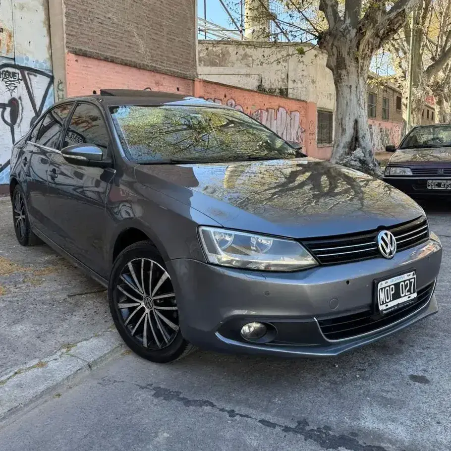 Volkswagen Vento 2.0 Sportline Tsi 200Cv Dsg 2013 - foto 1