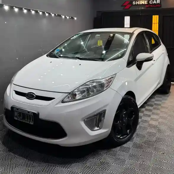 Ford Fiesta Kinetic 1.6 Design 120Cv Titanium 2013 - foto 1