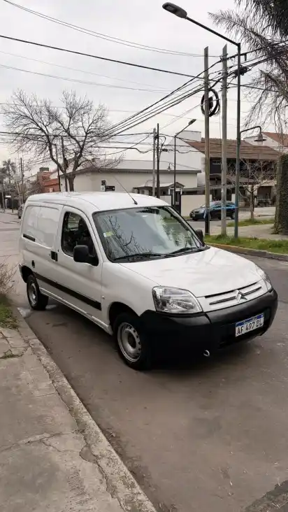 Citroën Berlingo Furgon 1.6 Vti 115 Business 2023 - foto 3