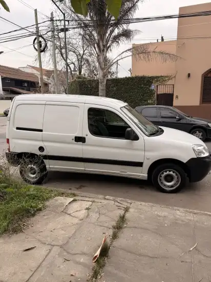 Citroën Berlingo Furgon 1.6 Vti 115 Business 2023 - foto 4