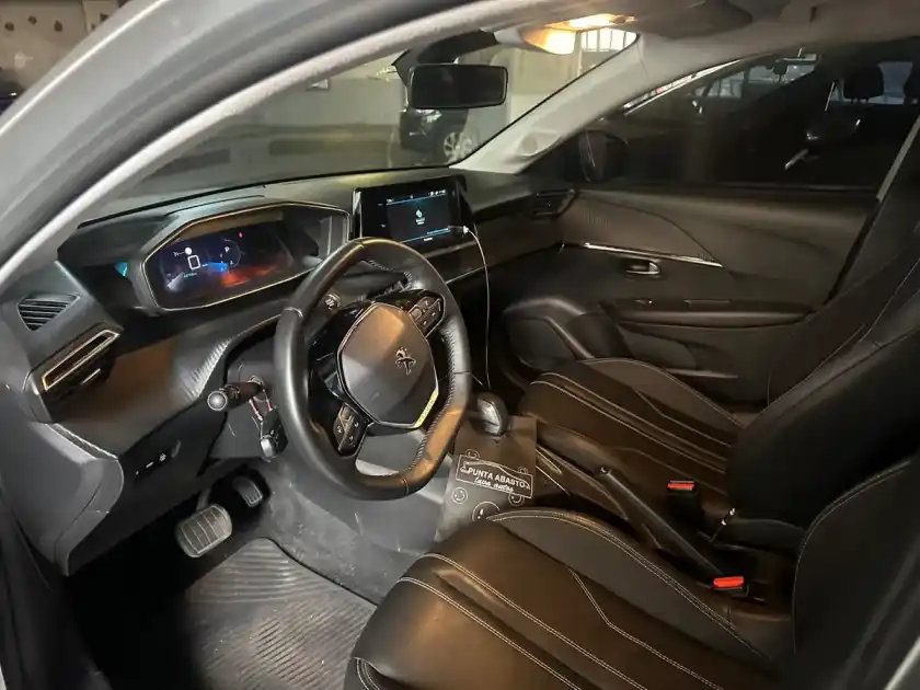 Peugeot 208 1.6L Feline Tiptronic 2022 - foto 4