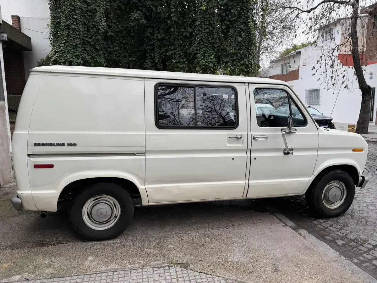 Ford Econoline 100 1984 - foto 5