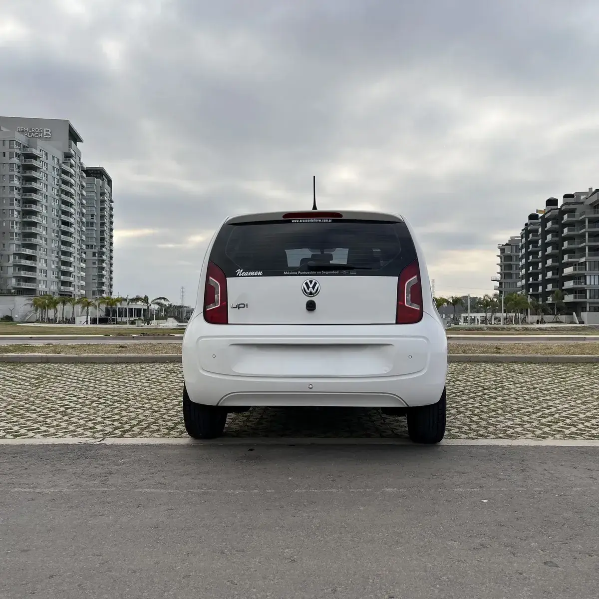 Volkswagen Up! 1.0 High Up! 75Cv 2015 - foto 3