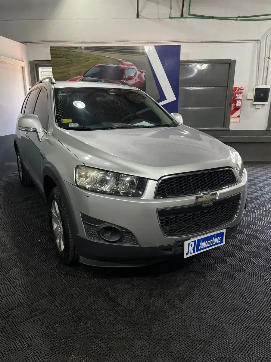 Chevrolet Captiva 2.4 Ls Mt Fwd 167Cv 2014 - foto 3