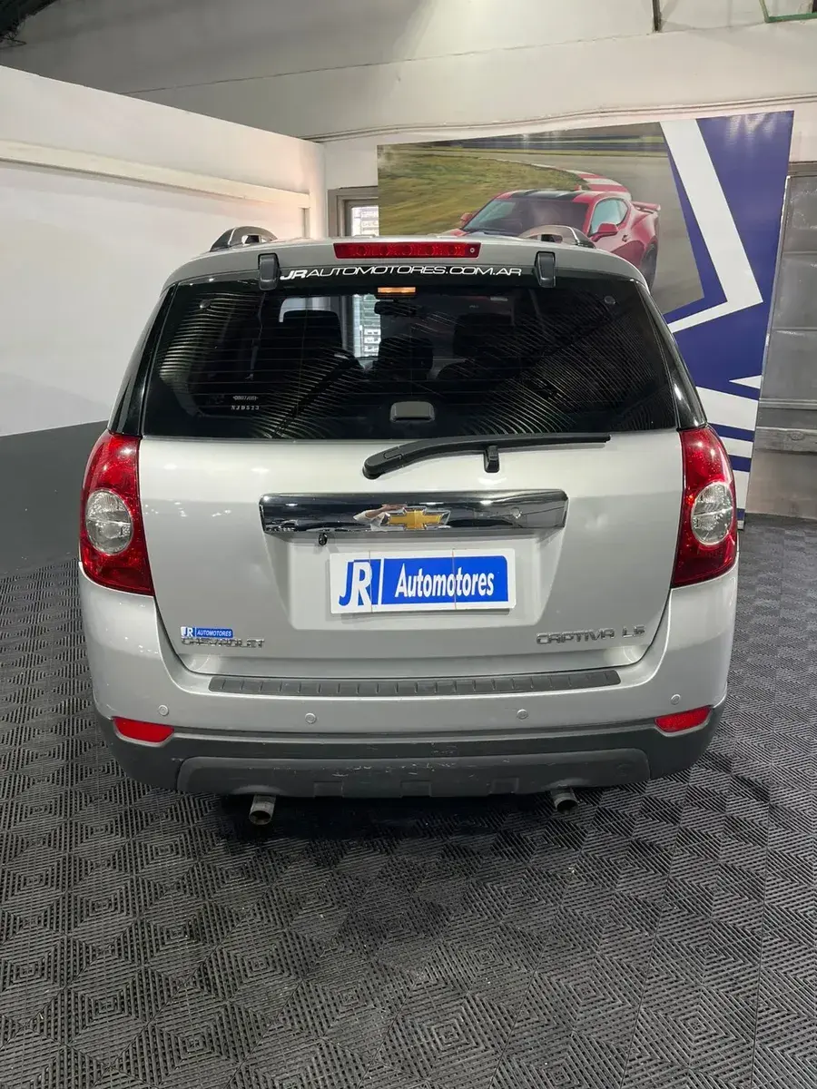 Chevrolet Captiva 2.4 Ls Mt Fwd 167Cv 2014 - foto 5