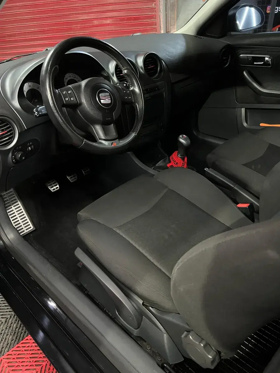 Seat Ibiza 1.9 Fr I 130Cv 2009 - foto 5