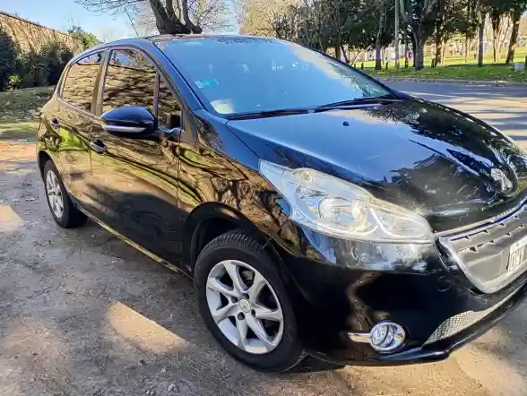 Peugeot 208 1.5 Allure Touchscreen 2015 - foto 4