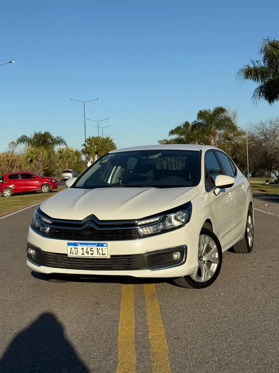 Citroën C4 Lounge 1.6 Thp 165 Feel Pack 2018 - foto 1
