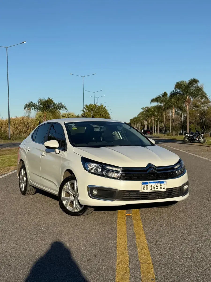 Citroën C4 Lounge 1.6 Thp 165 Feel Pack 2018 - foto 2