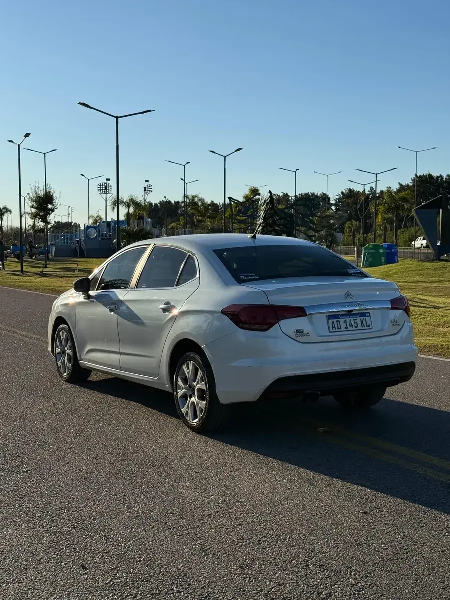 Citroën C4 Lounge 1.6 Thp 165 Feel Pack 2018 - foto 4