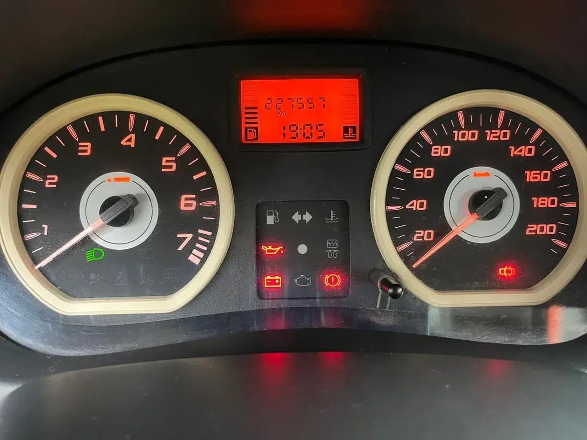 Renault Sandero Stepway 1.6 Confort 2011 - foto 4