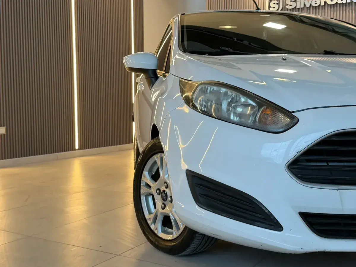 Ford Fiesta Kinetic 1.6 S Plus 120Cv 2015 - foto 2