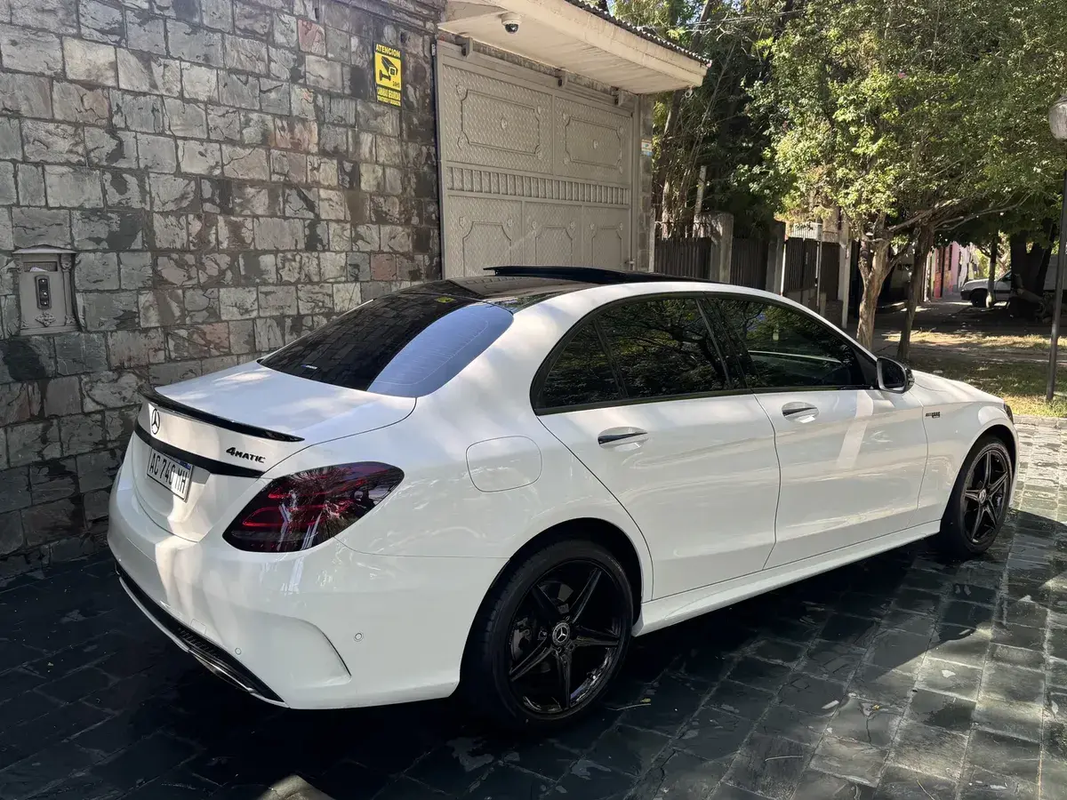 Mercedes-Benz Clase C 3.0 C400 Amg-Line 333Cv 2018 - foto 4