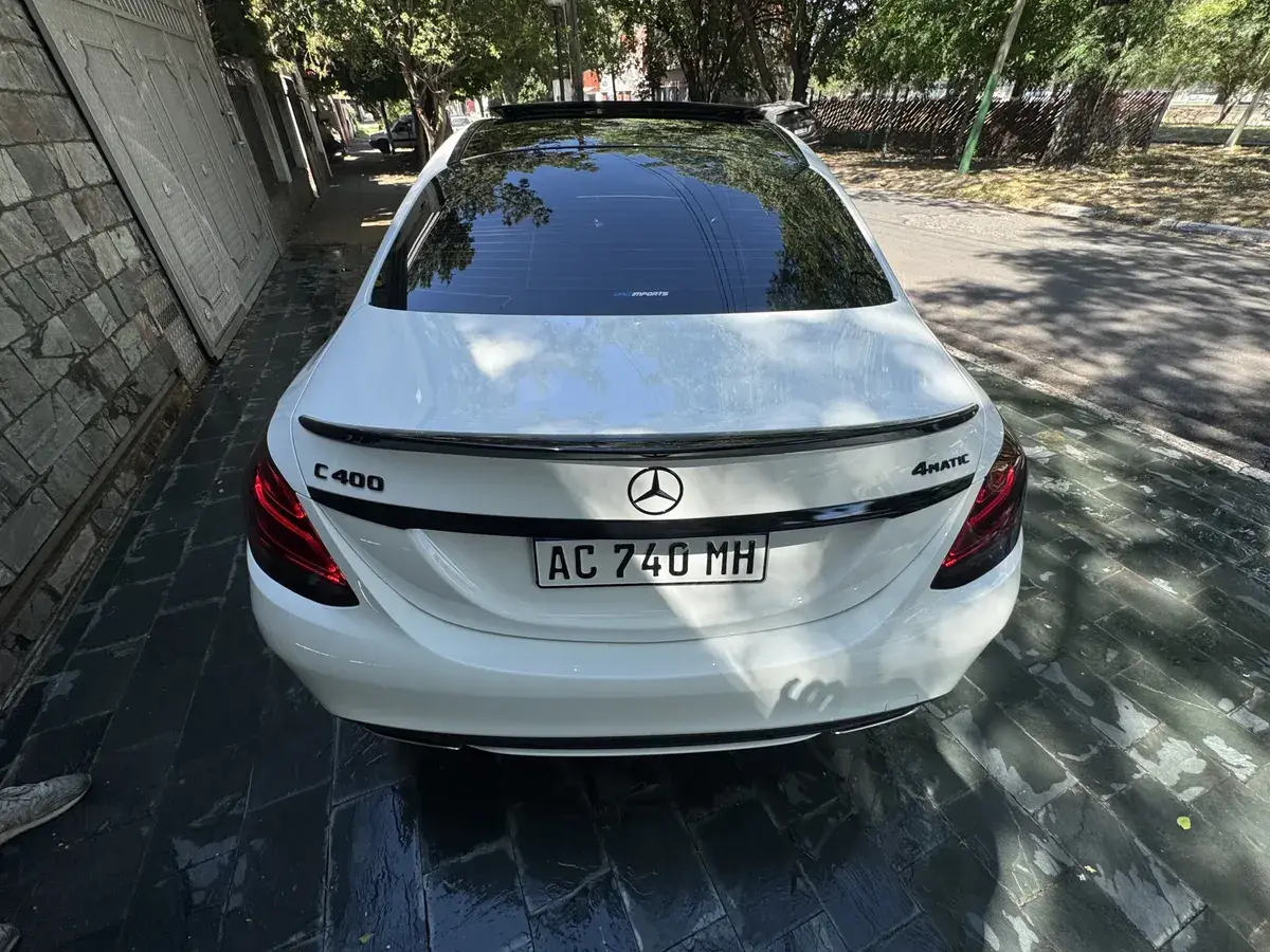 Mercedes-Benz Clase C 3.0 C400 Amg-Line 333Cv 2018 - foto 5