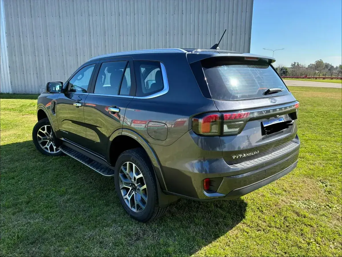 Ford Everest 2.3 Gtdi Ecoboost Titanium 4X4 At 2026 - foto 5