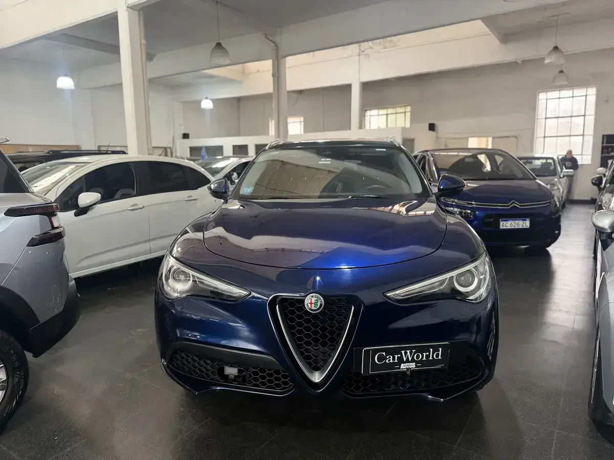 Alfa Romeo Stelvio 2.0 200Cv 2020 - foto 2
