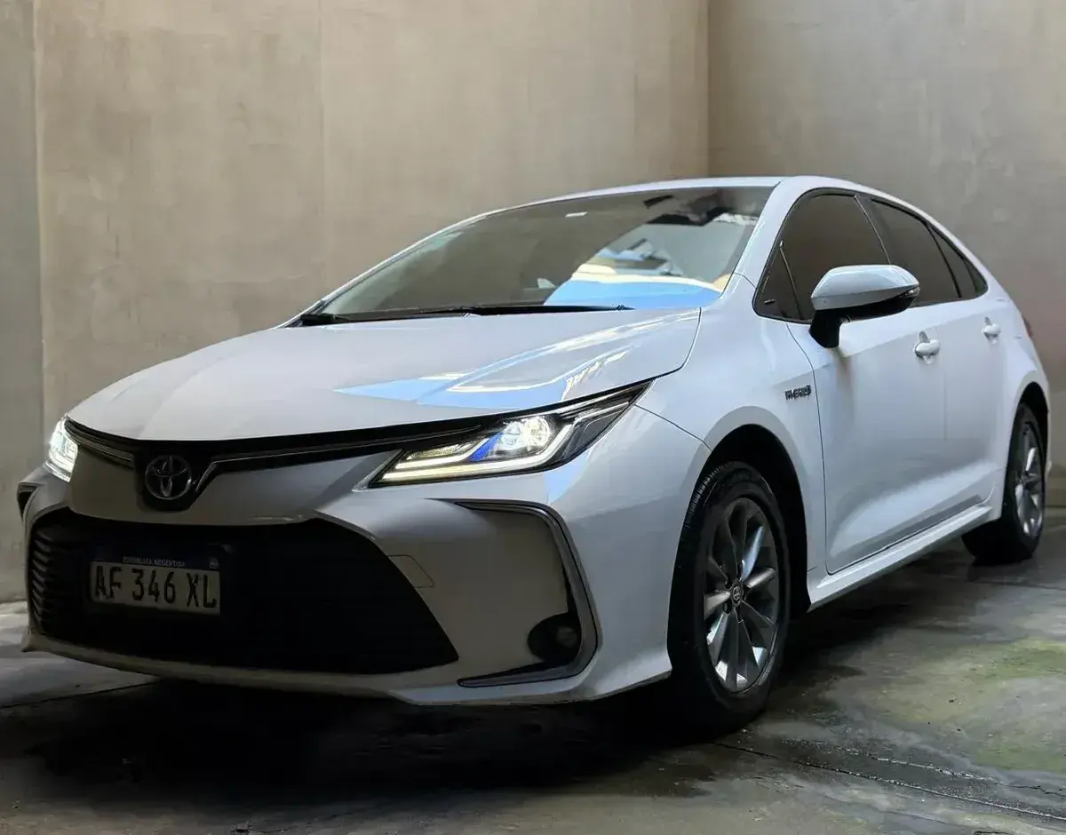 Toyota Corolla 1.8 Hev Xei Ecvt 2022 - foto 1