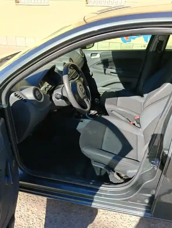 Volkswagen Voyage 1.6 101Cv 2014 - foto 3